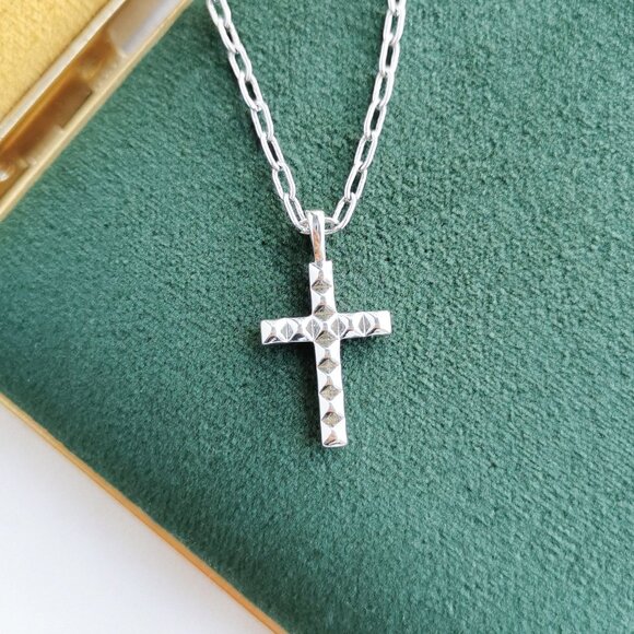 Kendra Scott Silver Jada Cross Short Necklace - Picture 1 of 4